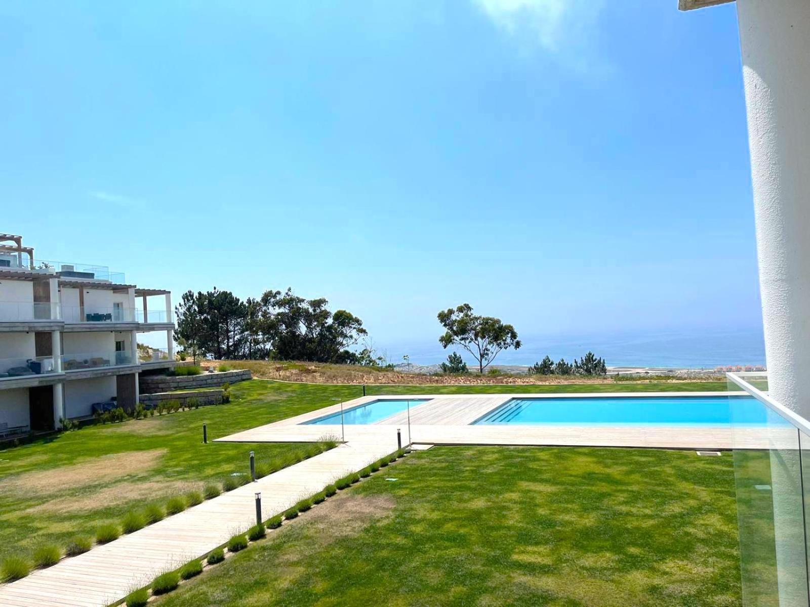 Mar A Vista - Condominium With Pool, Gym And Sea Views Nazare Exterior photo